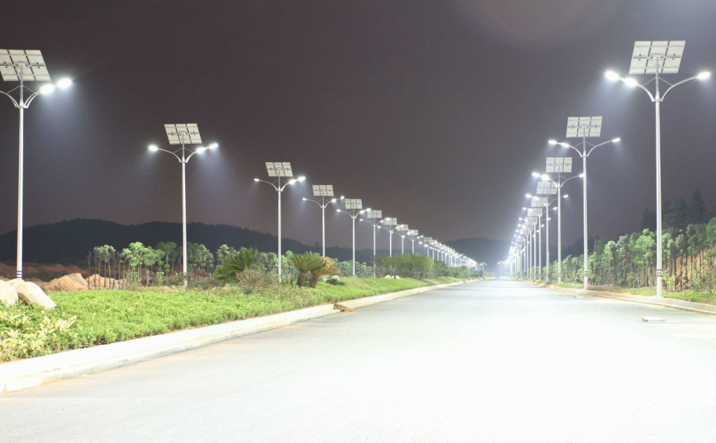 道路太陽能路燈你知道怎么選擇瓦數(shù)嗎？