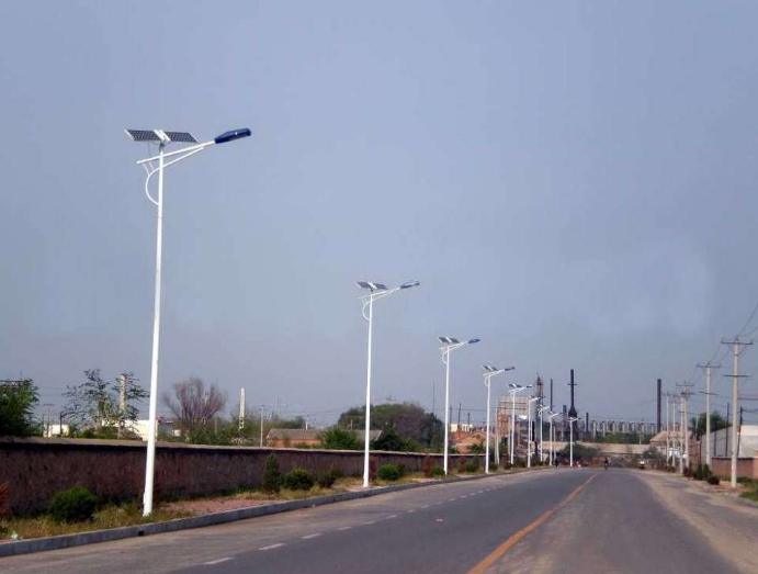  太陽能照明原理、組成及控制系統(tǒng)介紹.